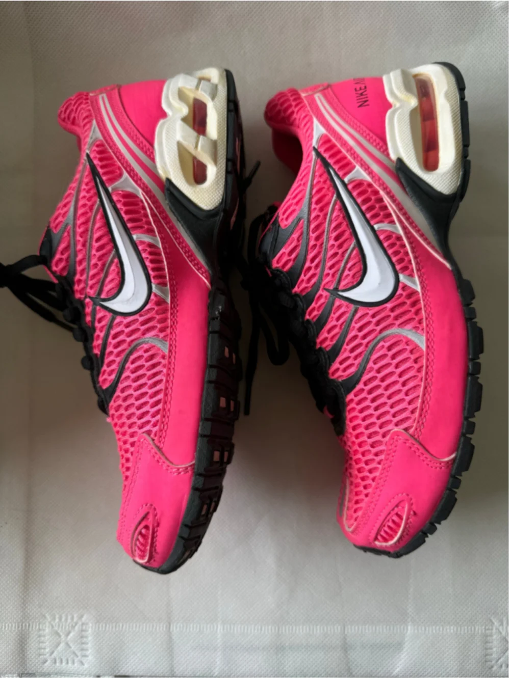 Womens Nike Air Max Torch 4 Size 6.5 Running Sneakers Shoes Digital Pink Black